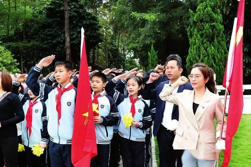 米体:佳夫预计20天后回归参加米兰合练,30天后复出